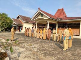 Kegiatan Apel Pamong Kalurahan Senin 20 Juli 2026